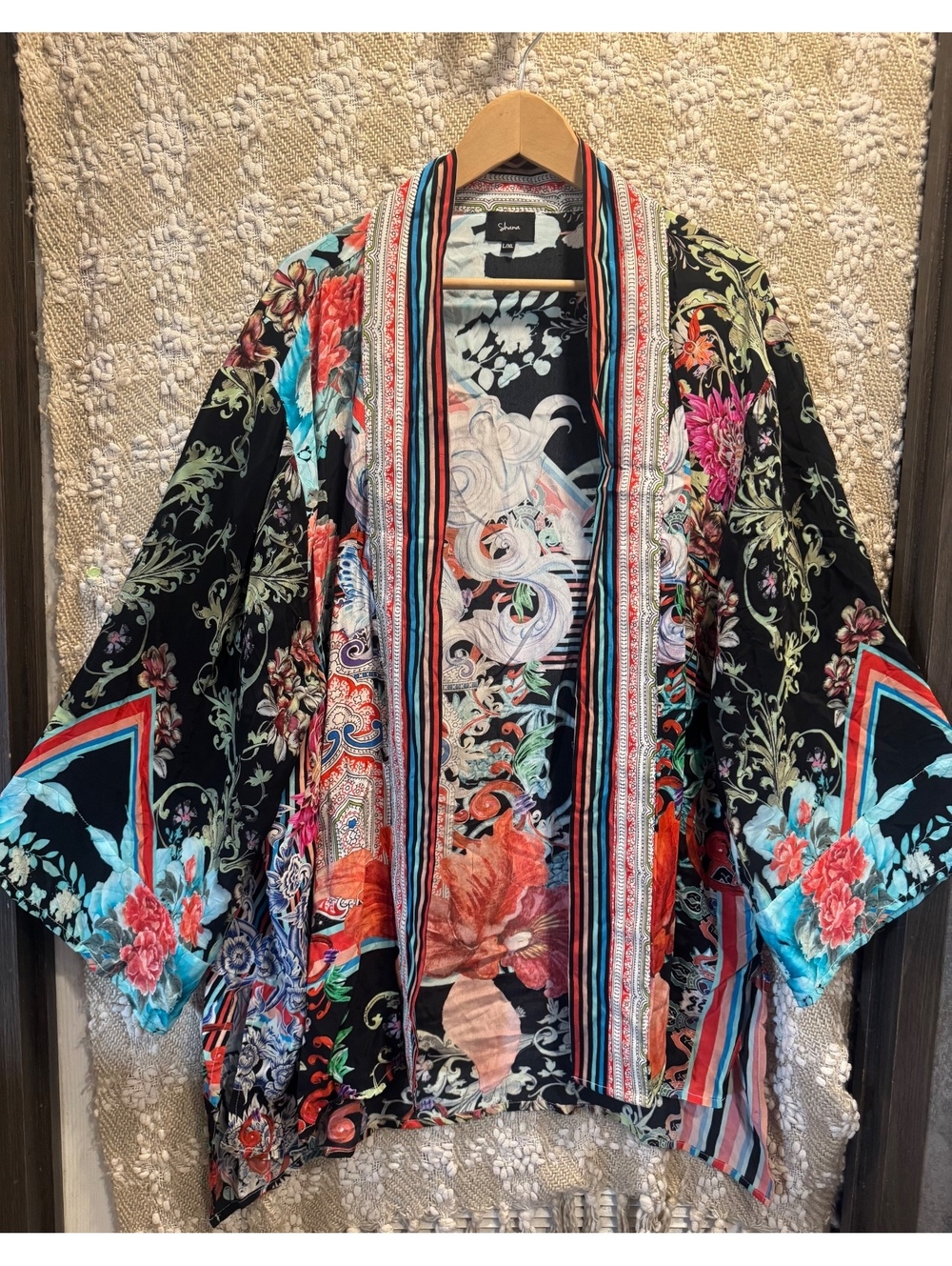 Shana Size L/XL Open-Front Floral Print Kimono